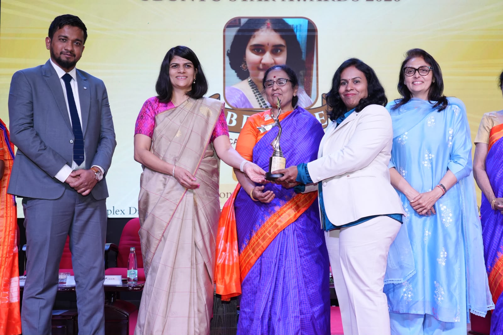 Dr Parvathi receiving the UBUNTU Women Entrepreneur Award 2026